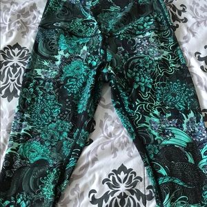AMAZING lululemon Wunder Under Hi-Rise Size 12